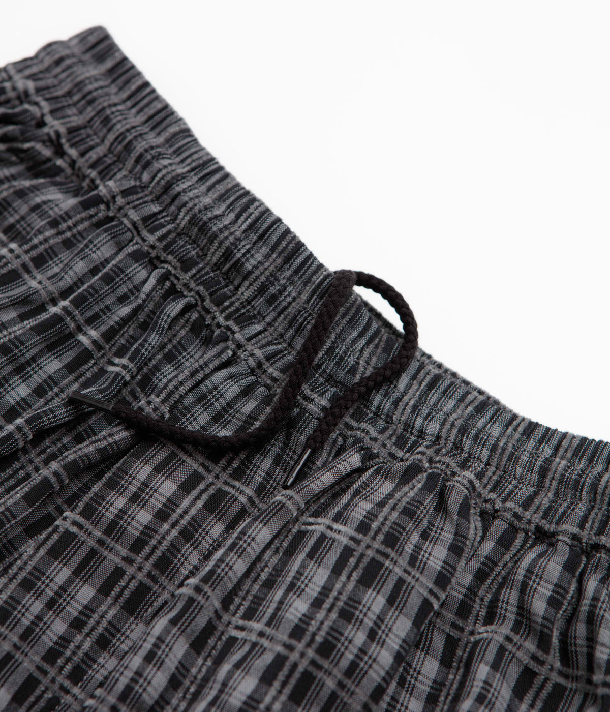 Plaid Cargo Shorts (Black/Grey)